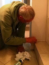 caulking-finished-tile